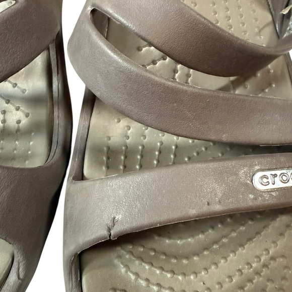 CROCS Brown Patricia Wedges Slip-On Sandals - Picture 3 of 6